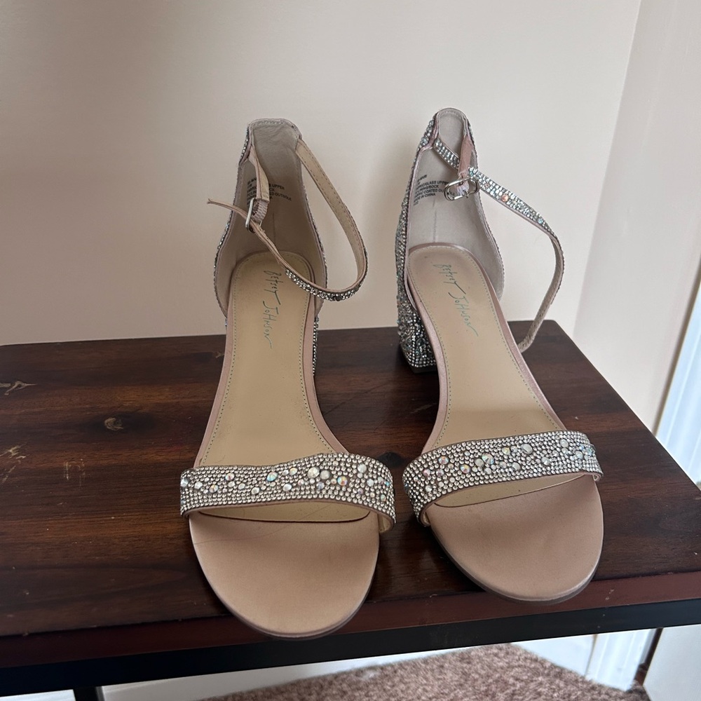 betsey johnson mari sandals